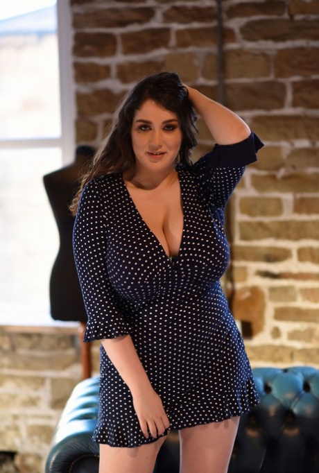fat milf melonie maxxx giving ball sac licking blowjob to art nude images