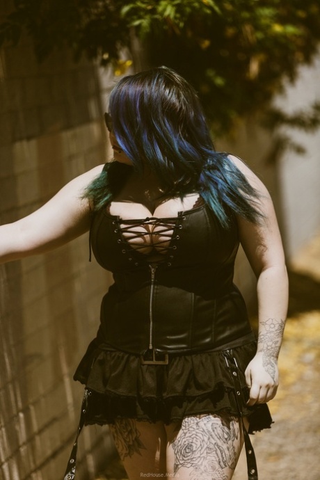 curvy blonde solo hot naked image