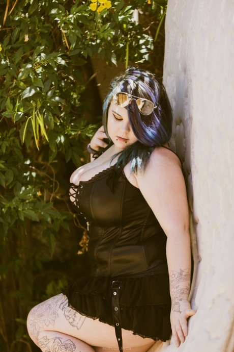 thick yellowbone beautiful photo