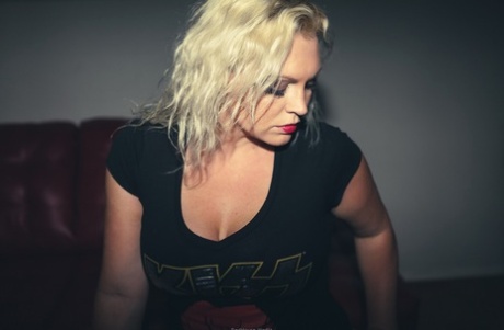 fat goth bitch porno picture