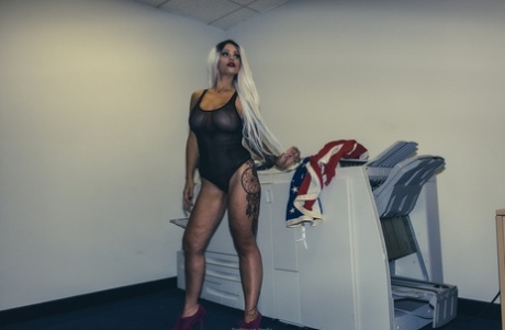 amber crystal bbw sexy naked images