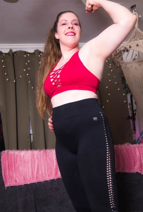 thick sss free nude pic