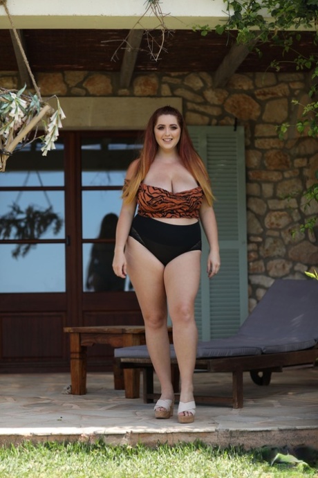 curvy but xxx pictures