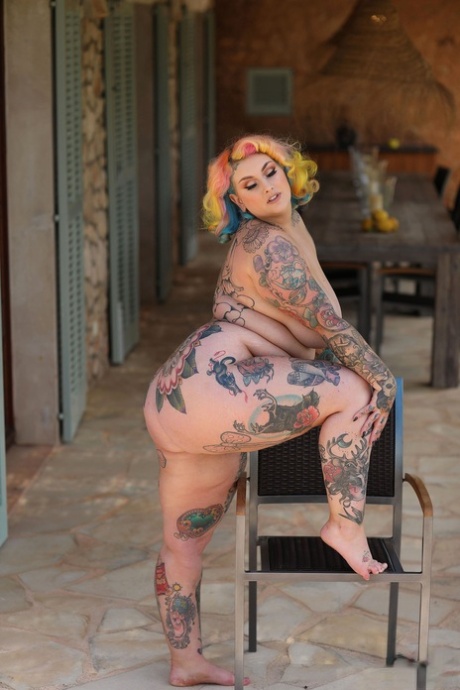 slim thick milf hot sexy images