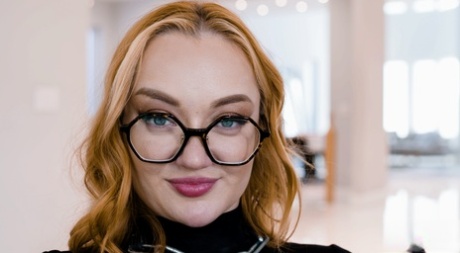 meet web celebrity figure plump beautiful images