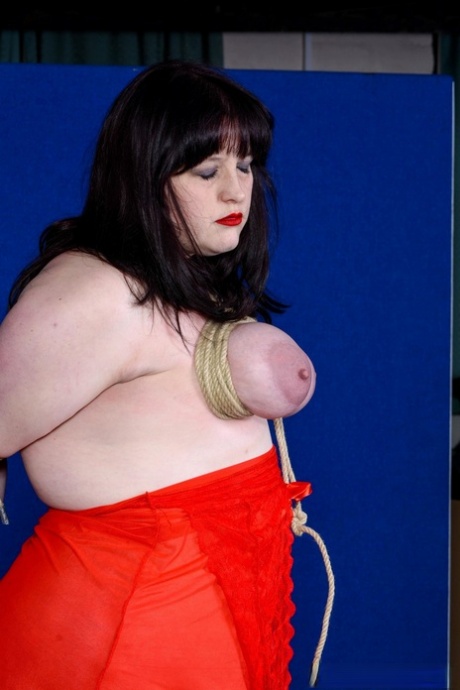 bbw seduces you free naked galleries