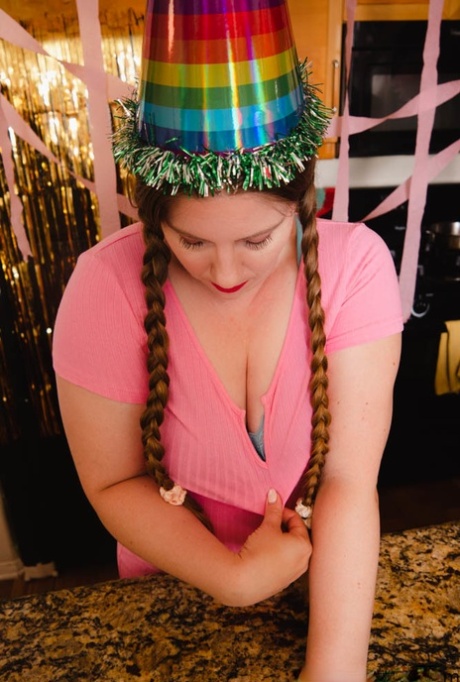 seachfucking bbw sister asleep free sexy photo