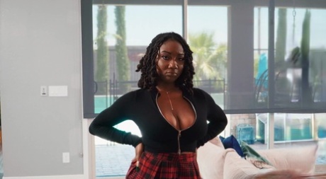 curvy student sexy naked photo