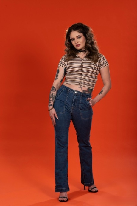 curvy latin chick deserves coarse fuck pornos images