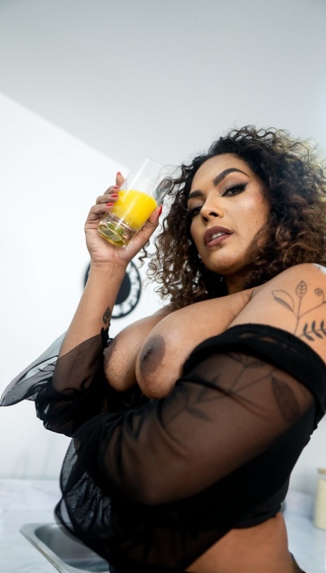 thick moms big ass pornos archive