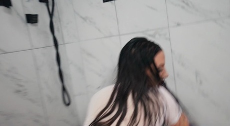 free fat peeing pussy beautiful naked galleries