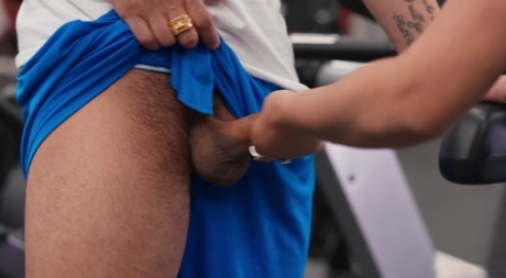 fat guy feet nude pictures