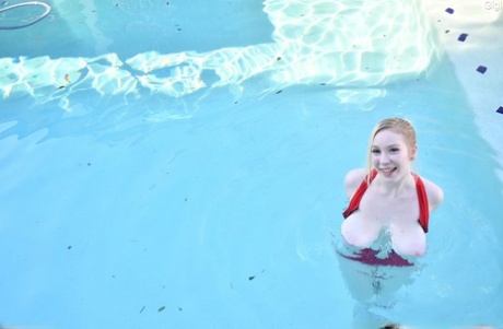 chubby and busty amateur teen girlfriend in action hot porn img