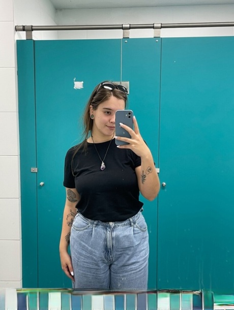 fat blonde teacher free picture