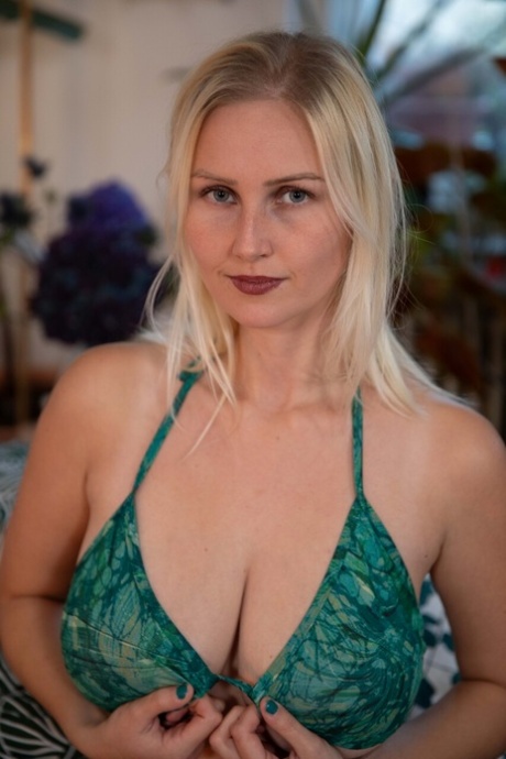 allan stafford erotic plump sexual pornos pics