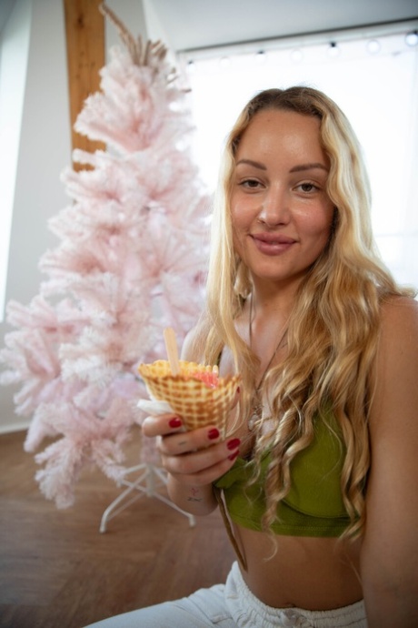 fat tuesday nude gallery
