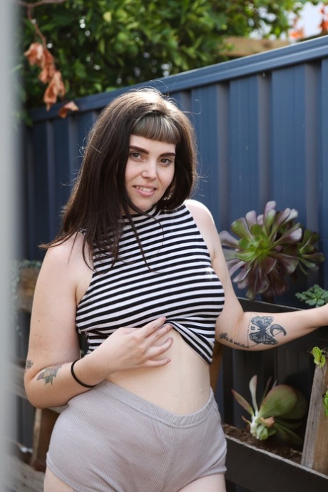 thick black bush porn free archive