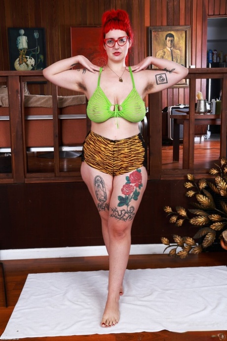 curvy pounding nudes photos