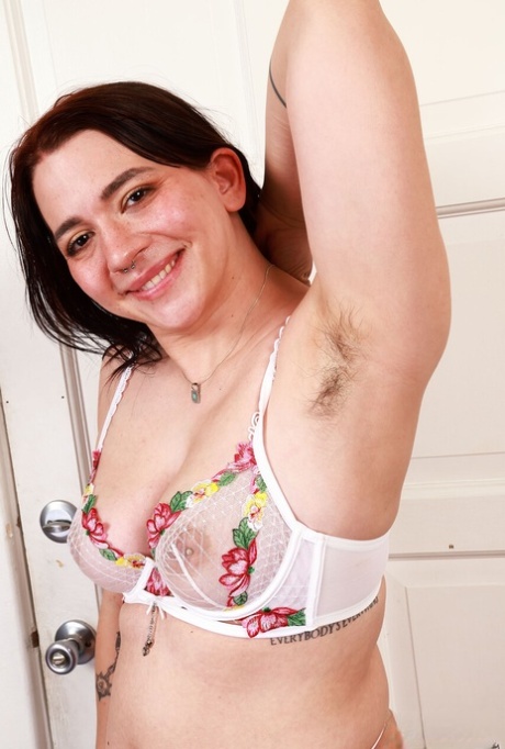 hot girl live show big ass and tits hot naked gallery
