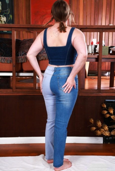thick south korean pornographic pics