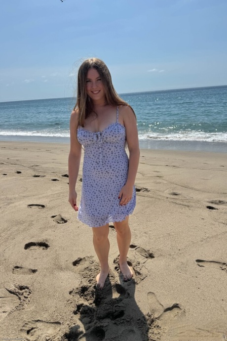 curvy and horny as fuck xxx image
