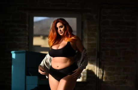 bbw feet dildo s naked gallery