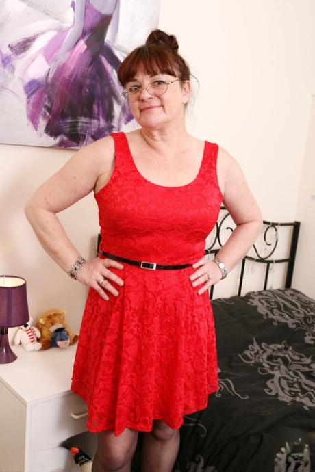 curvy matures nice archive