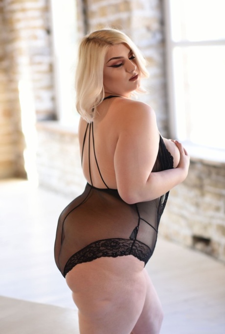 watch this gorgeous bbw how is make a perfect blowjob art xxx picture