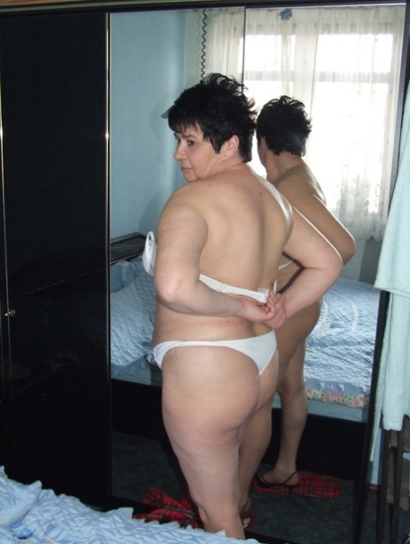 goddess shar fat art nude photo