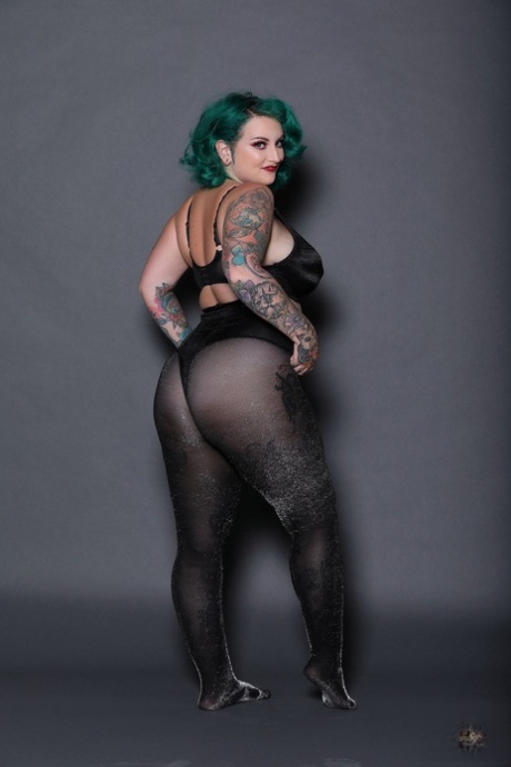 fat ass fisting free porn pictures